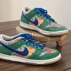 Nike “Foam Finger” Low Dunk Sneakers